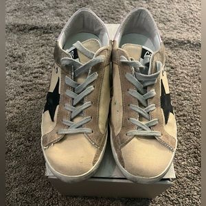 Golden Goose Superstar size 38